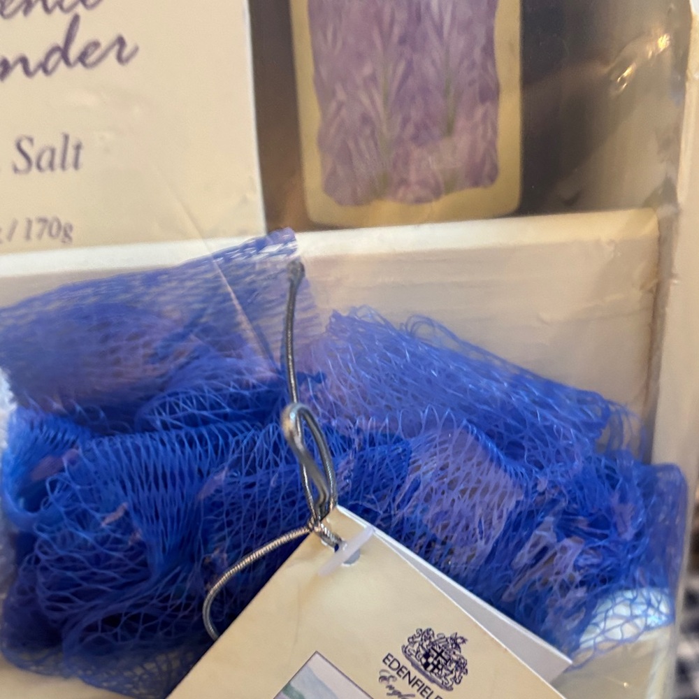 English Lavender Bath Set - Picture 6 of 9